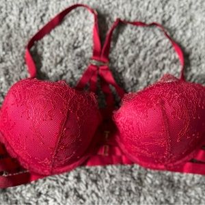 Vs Bra